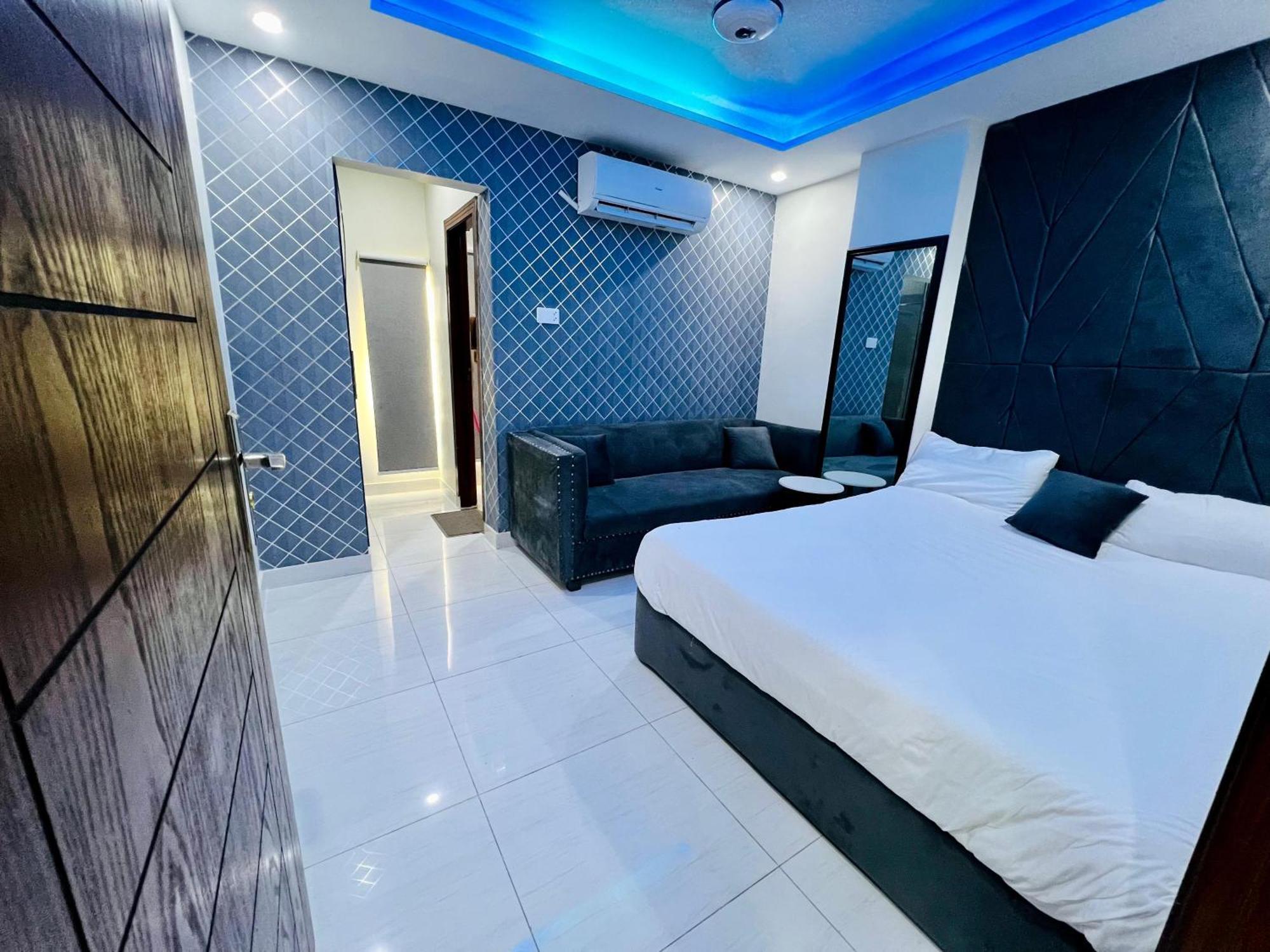 Premier Heights Jhelum Hotell Eksteriør bilde